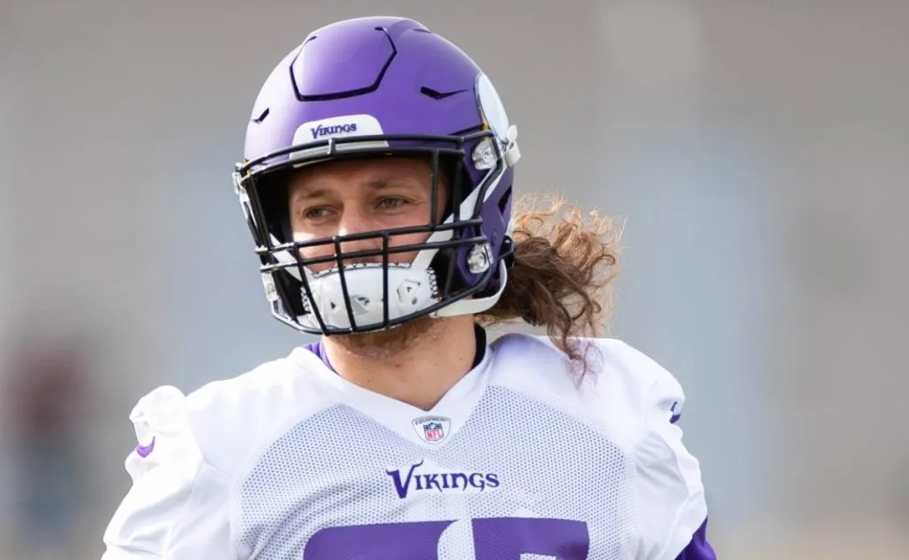 T.J. Hockenson – Minnesota Vikings – NFL 2022