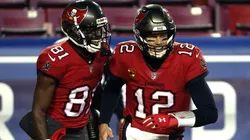 Antonio Brown (Left), Tom Brady (Right) - Tampa Bay Buccaneers - NFL 2021