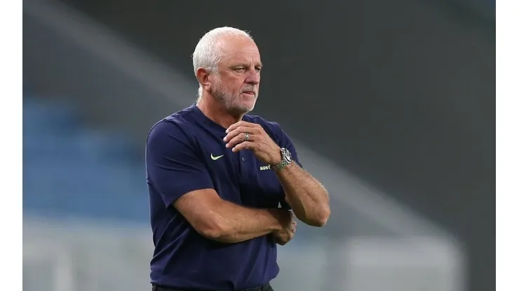 HC Graham Arnold of Australia (Futbolsites)