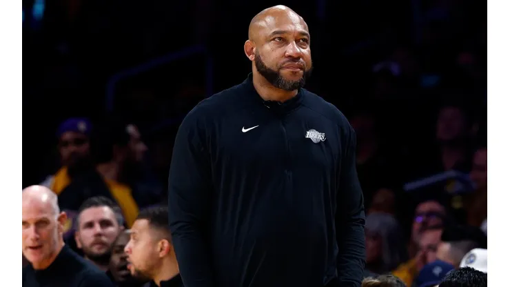 Lakers head coach Darvin Ham.