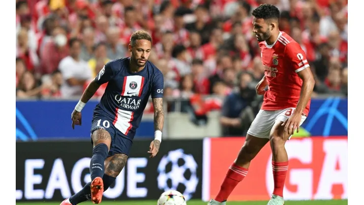Neymar of Paris Saint-Germain (left) and Goncalo Ramos of Benfica.