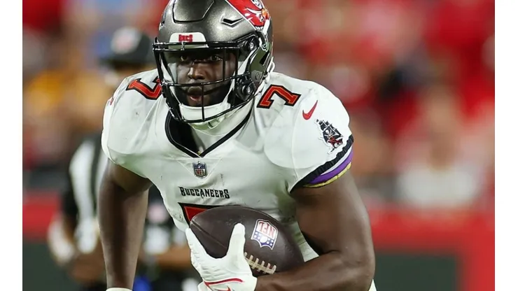 Leonard Fournette #7 of the Tampa Bay Buccaneers