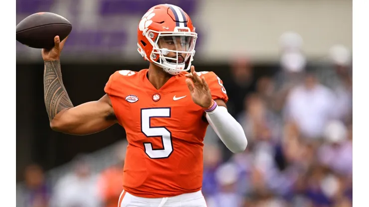 DJ Uiagalelei of Clemson