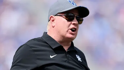 Mark Stoops the head coach of the Kentucky Wildcats