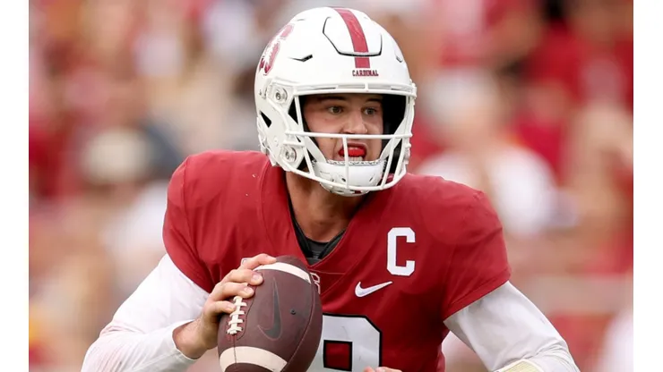 Tanner McKee of the Stanford Cardinal