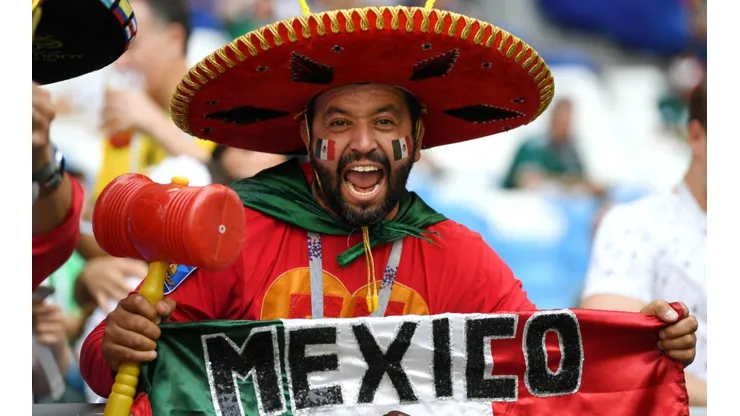 The colorful Mexican fans
