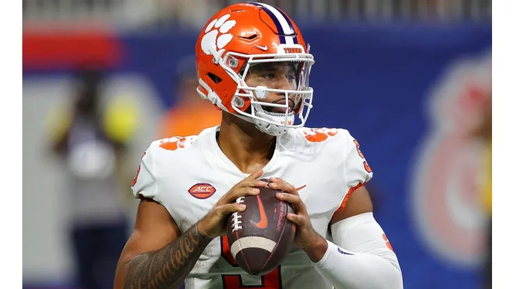 DJ Uiagalelei of Clemson Tigers