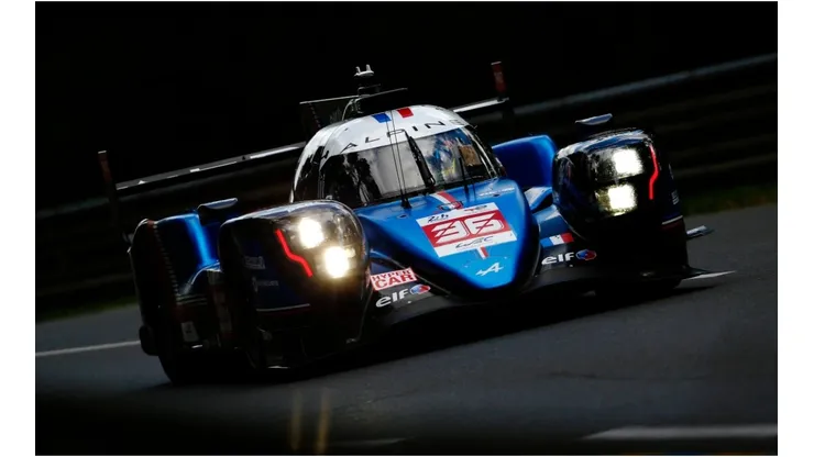 Alpine Elf Matmut A480 - Gibson of Andre Negrao, Nicolas Lapierre, and Mathieu Vaxiviere