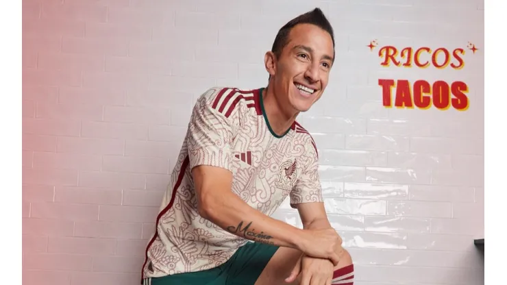 Andres Guardado with Mexico's away jersey for Qatar 2022.
