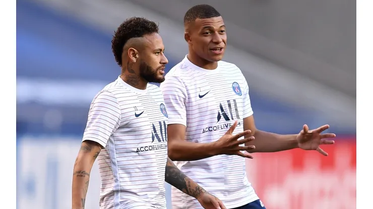Neymar (left) and Kylian Mbappe.