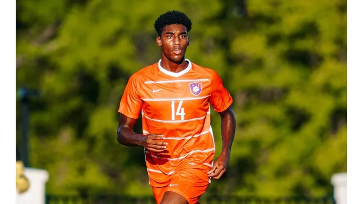 Clemson will try to begin their season with a win at home against Indiana.