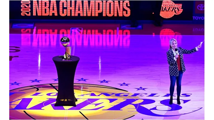 Jeanie Buss