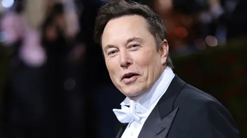 Elon Musk revealed what is his next move with Manchester United.