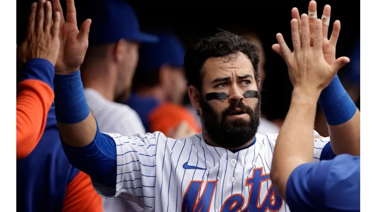 Luis Guillorme #13 of the New York Mets