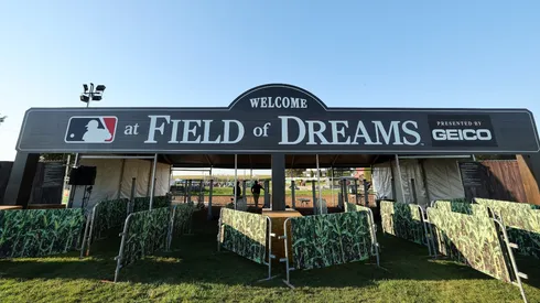 The Cubs and Reds face off in the 2022 MLB Field of Dreams Game.