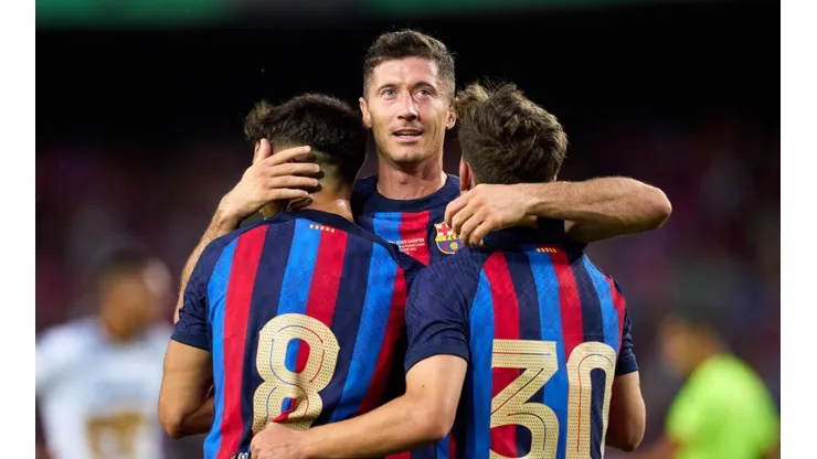 Lewandowski with his Barça teammates