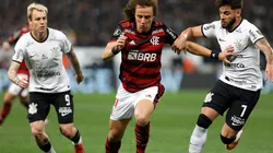 David Luiz of Flamengo competes for the ball with Yuri Alberto (R) of Corinthians