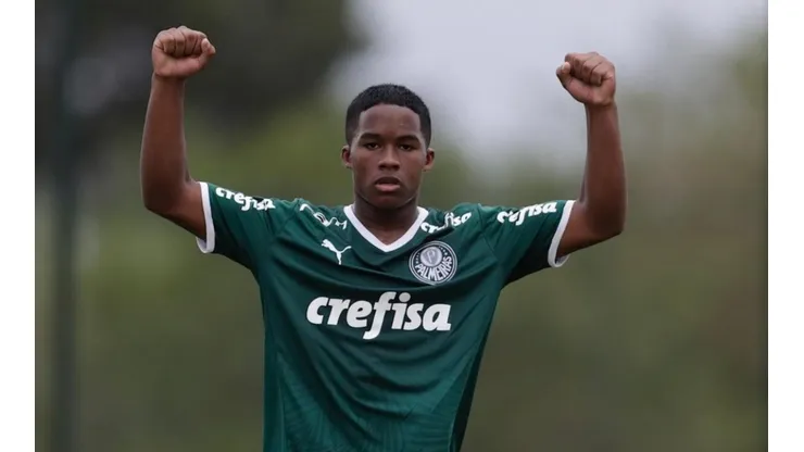 Endrick is set to be the 'new Neymar' in a near future.