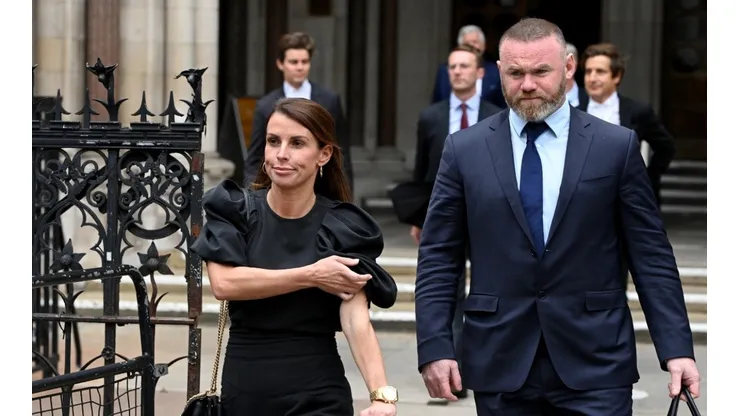 Coleen Rooney departs with husband Wayne Rooney