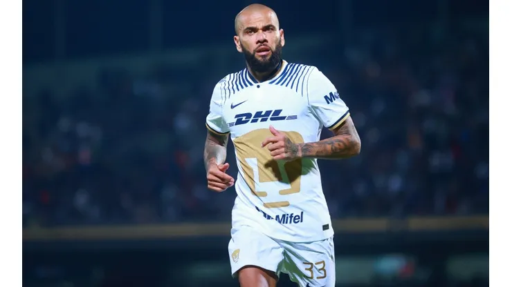 Dani Alves, Pumas UNAM, Liga MX