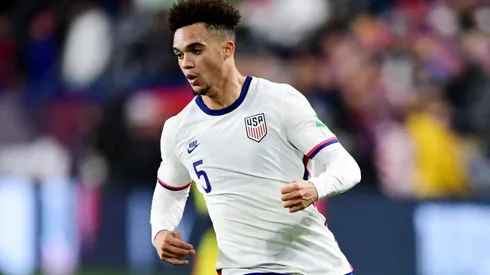 Antonee Robinson during the Qatar 2022 Qualyfiers with the USMNT.