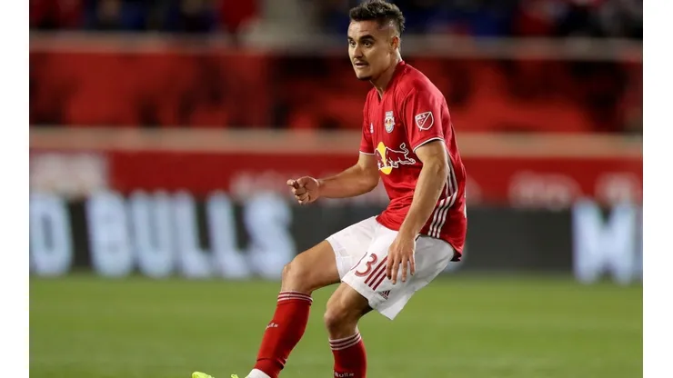 Aaron Long #33 of New York Red Bulls