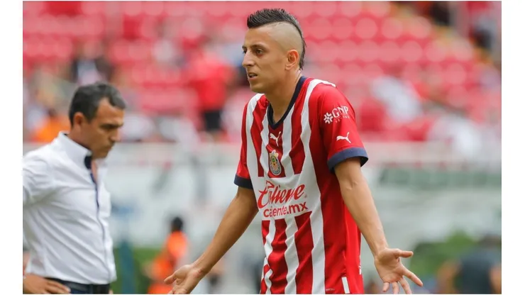 Roberto Alvarado of Chivas