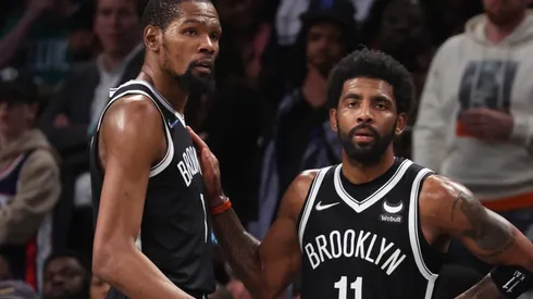 Kevin Durant (left) and Kyrie Irving.