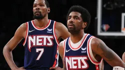 Kevin Durant (left) and Kyrie Irving.