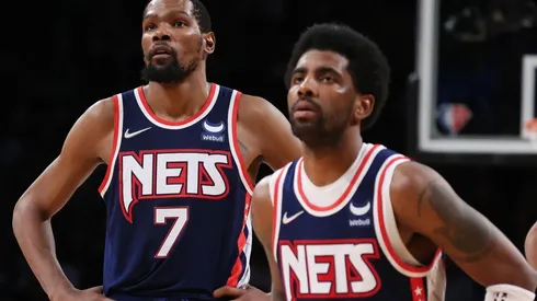 Kevin Durant (left) and Kyrie Irving.