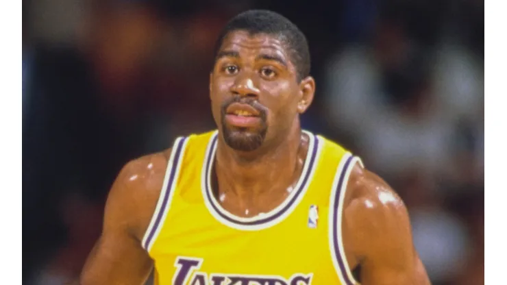 Johnson playing for the Lakers.