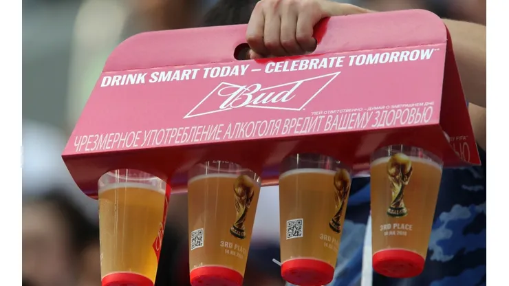 Apparently, it would be impossible to drink beer inside the stadiums of Qatar 2022