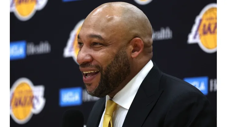 Lakers head coach Darvin Ham.