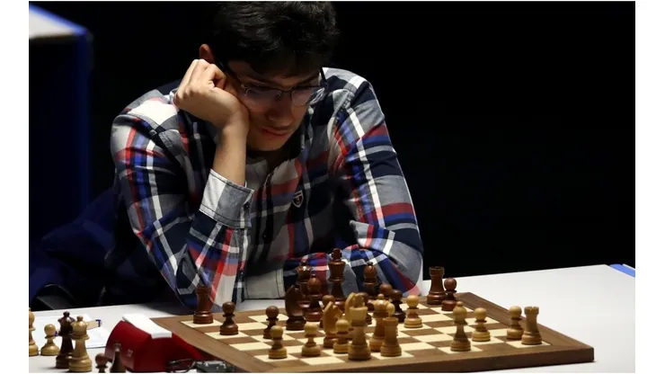 Alireza Firouzja defeated Rapport in the 9th round