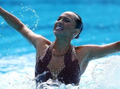 American swimmer Anita Alvarez saved by coach after losing consciousness in pool at World Championships