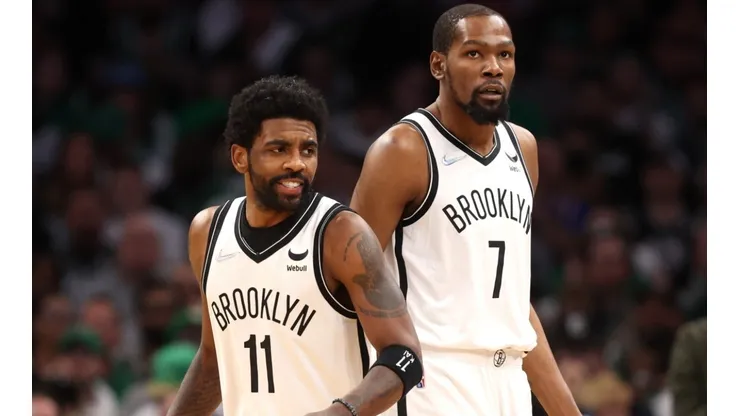 Kyrie Irving (left) and Kevin Durant.