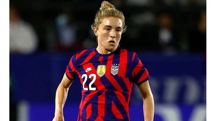 Kristie Mewis of the United States
