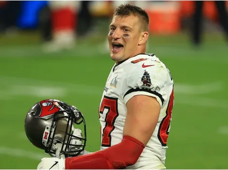 Rob Gronkowski’s current contract with the Buccaneers and career earnings