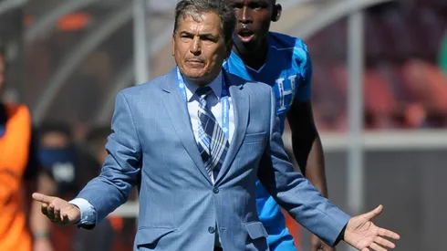 Head coach Carlos Tabora of Honduras U20