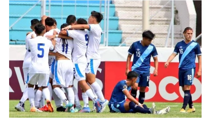 El Salvador U20 celebrate one of the goals against Guatemala