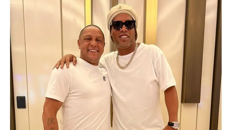 Roberto Carlos (left) and Ronaldinho