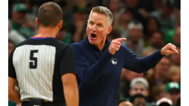 Head coach Steve Kerr of the Golden State Warriors
