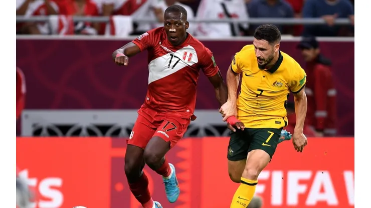 Luis Advincula of Peru against Mathew Leckie of Australia.
