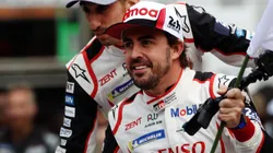 Fernando Alonso celebrates his victory in Le Mans