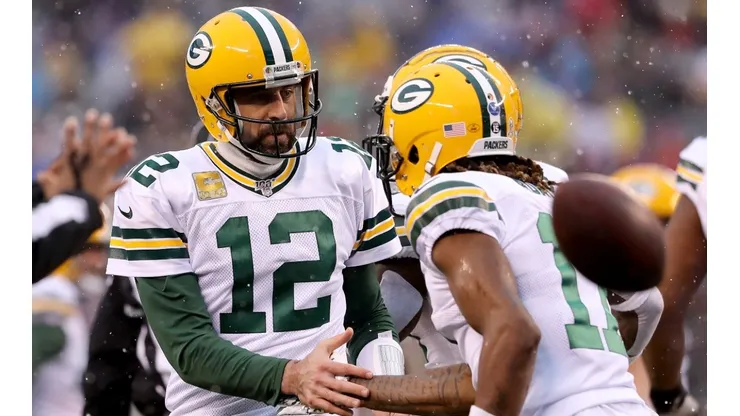 Aaron Rodgers (left) and Davante Adams.