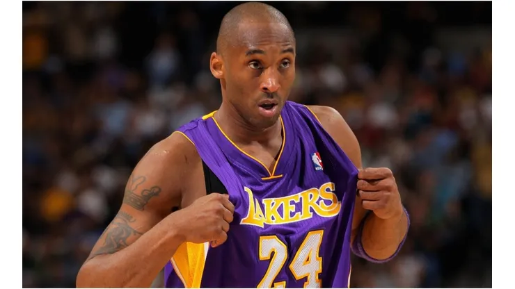 Kobe Bryant playing with the Los Angeles Lakers