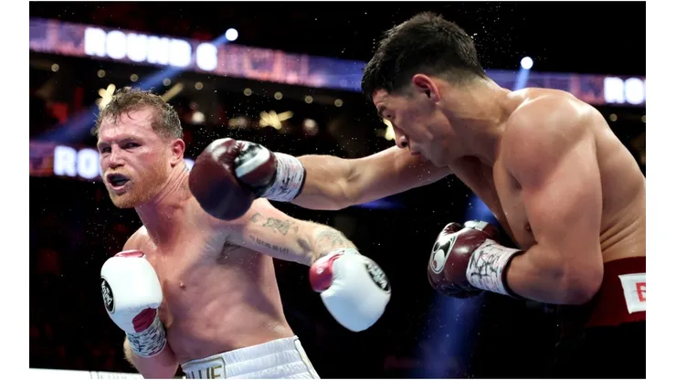 Canelo Alvarez had a tough night against Dmitry Bivol