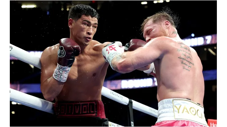 One of the many blows Dmitry Bivol connected to Canelo Alvarez