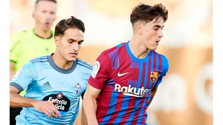 Denis Suarez of Celta de Vigo and Gavi of FC Barcelona