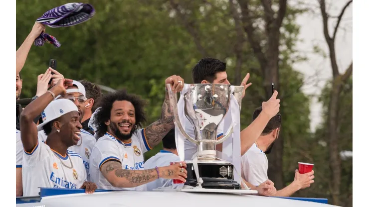 Real Madrid players celebrate the 2021-22 La Liga championship